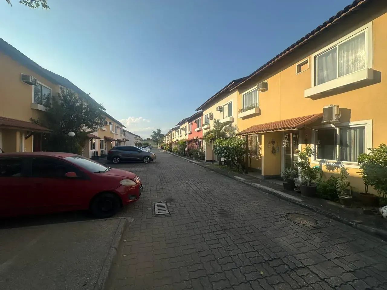 Foto Casa No Condomínio Village Paraná 82  Moquetá, NI | 2 Quartos Moquetá