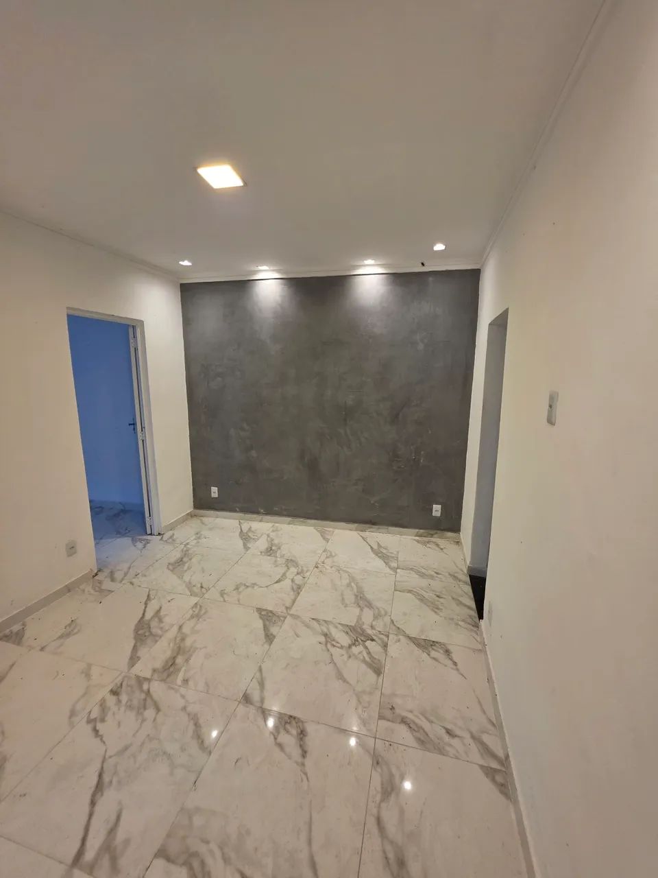 Foto Excelente Casa Com Piscina Próximo A Unig Melhor Bairro De NI Dom Rodrigo