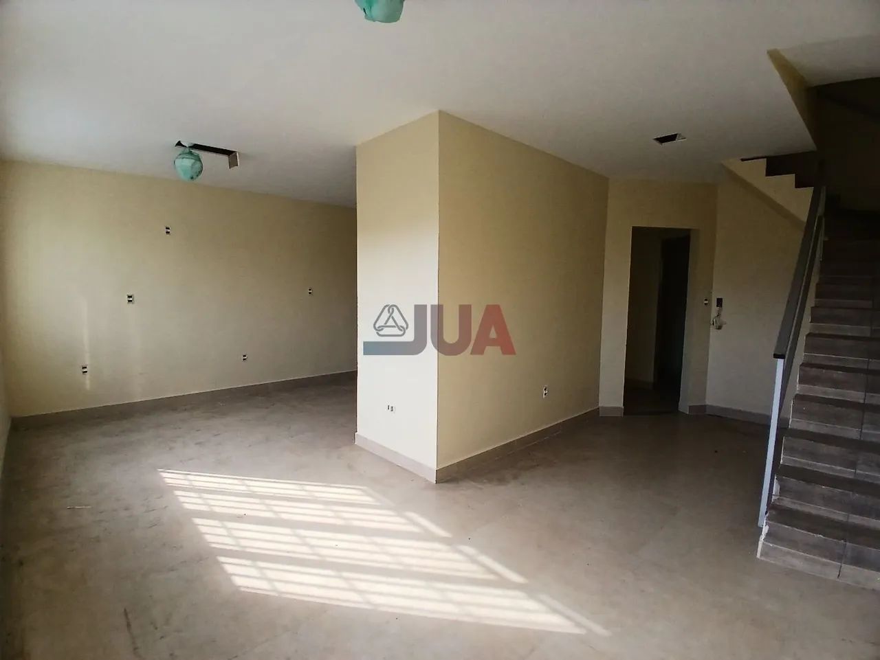 Foto Undefined Cerâmica