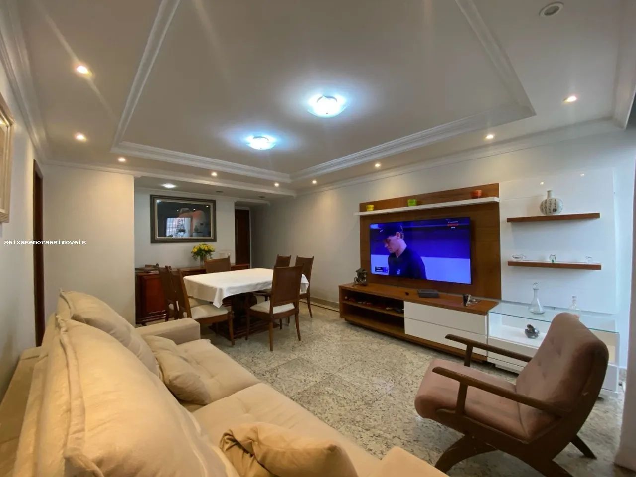 Foto Apartamento Para Venda Em NI, Centro, 3 Dormitórios, 2 Banhei Centro