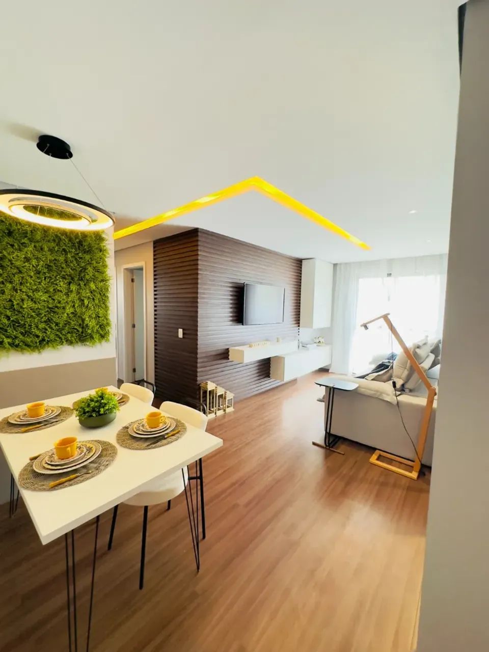Foto Residencial Oasis - Lançamento - 3 Quartos Com Suíte - Planta Com 74 M Da Luz