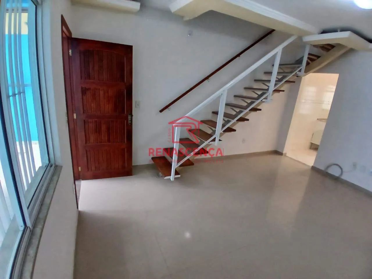 Foto Casa De 3 Suítes Em NI. Kennedy