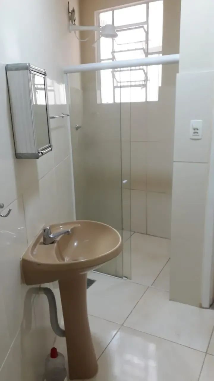 Foto Excelente Casa De 2 Quartos No Centro De NI! Próximo A Comérc Centro