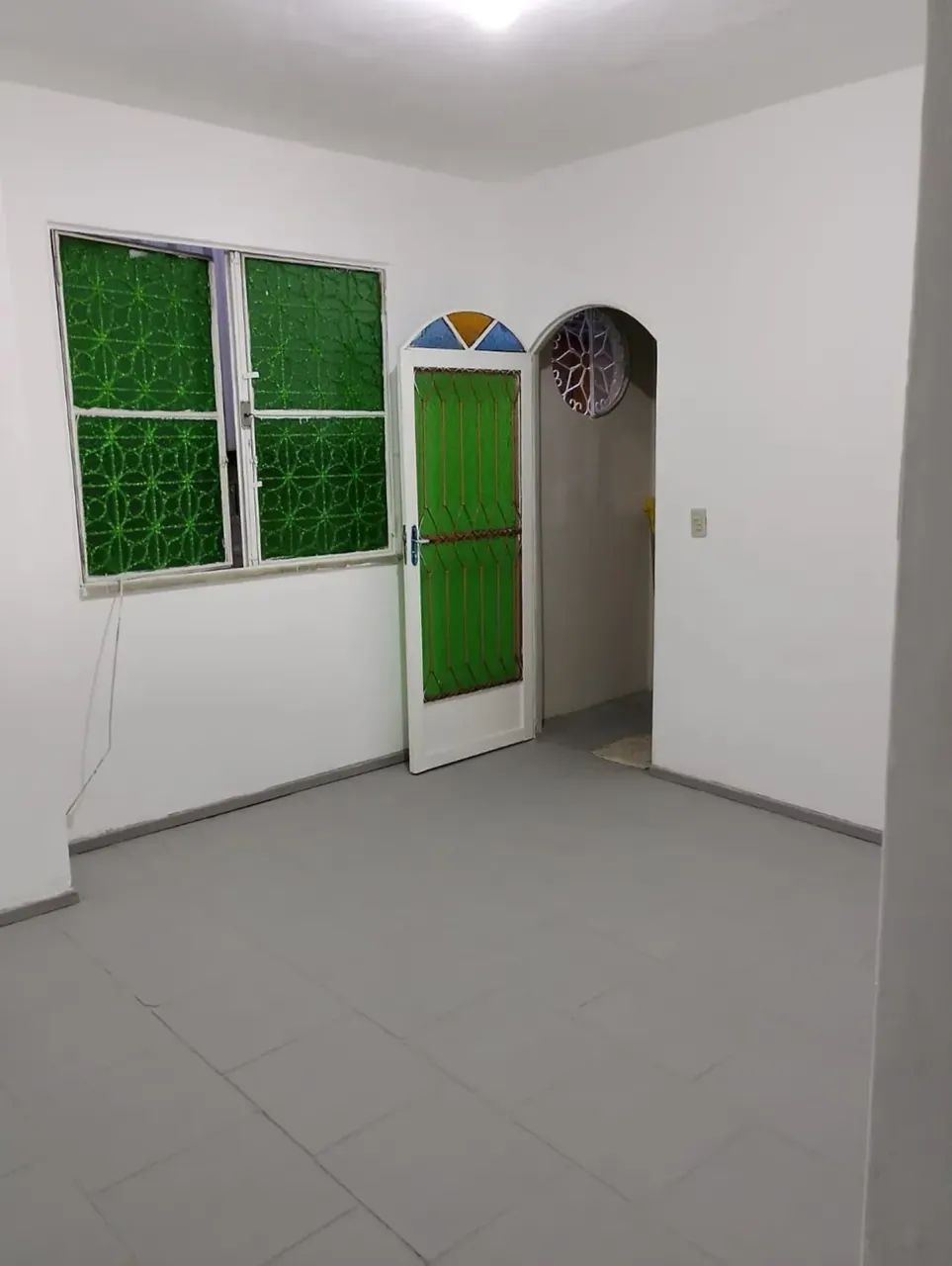 Foto Imóvel Para Aluguel Possui 50 Metros Quadrados Com 1 Quarto Em Da Luz  Da Luz