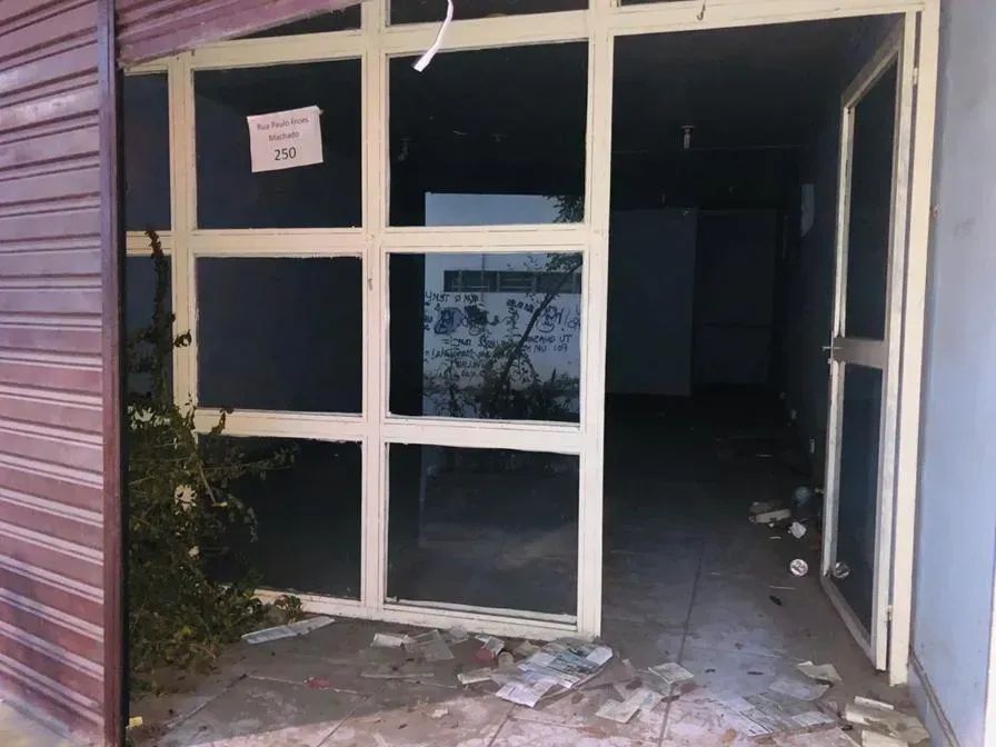 Foto Aluga-se Ou Vende-se Excelente Loja Centro